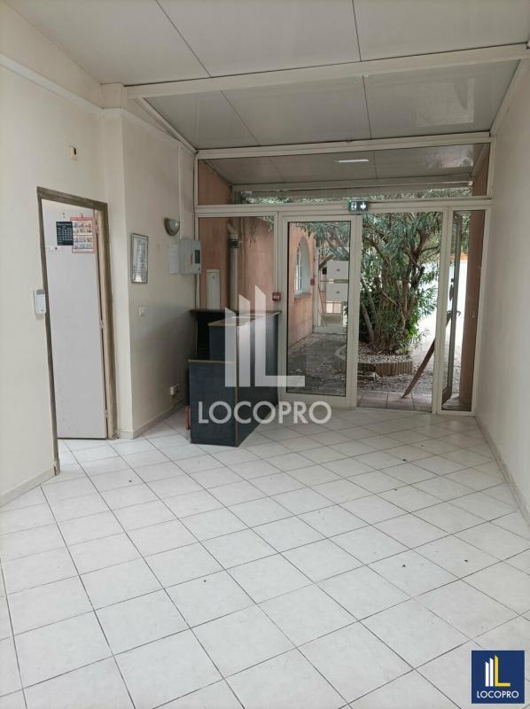 Plus de détails pour Local commercial à vendre