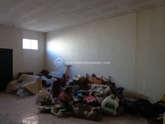 Local commercial dans Cáceres à louer - Photo de l’immeuble – Image 2 sur 2