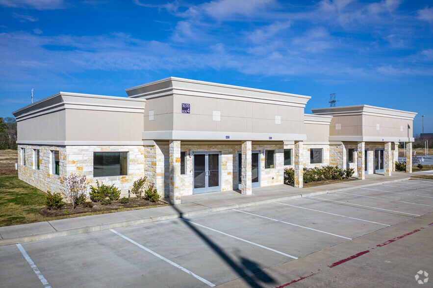 16310 State Highway 249, Houston, TX à louer - Photo principale – Image 1 sur 6