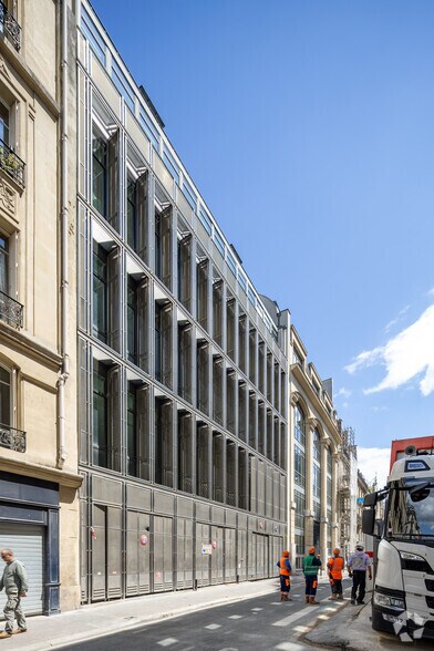 8-12 Rue Sainte-Cécile, Paris à louer - Photo principale – Image 1 sur 5