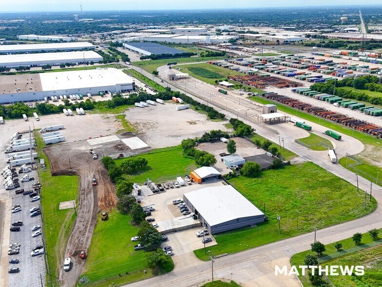4010 Forney Rd, Mesquite, TX à vendre - Photo de l’immeuble – Image 2 sur 4