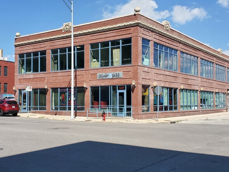 1625-1627 Oak St, Kansas City, MO à louer - Photo de l’immeuble – Image 2 sur 14