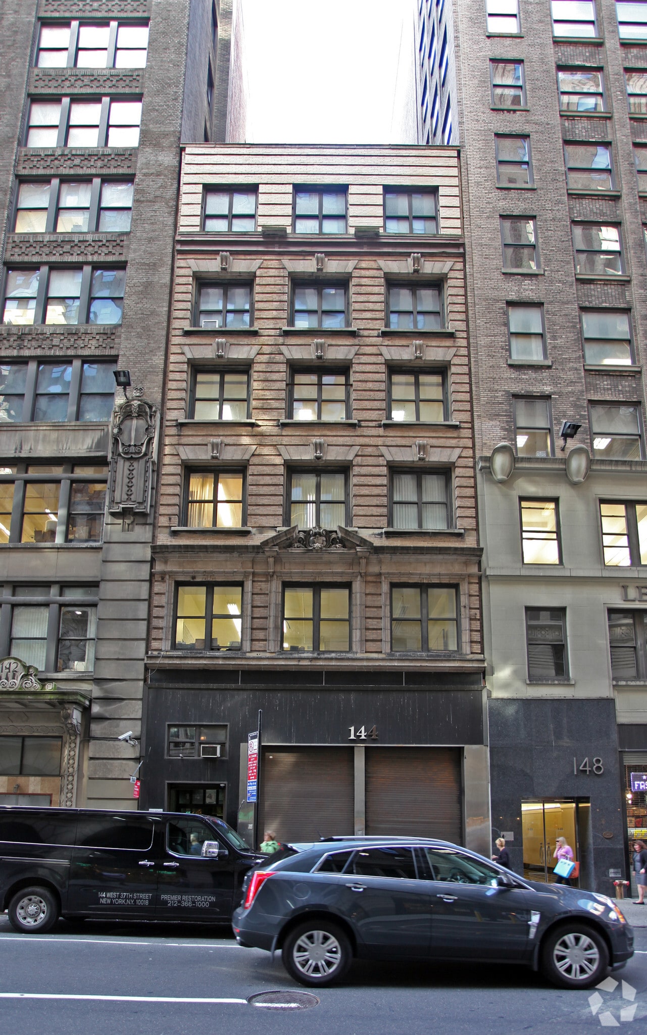 144 W 37th St, New York, NY à louer Photo principale– Image 1 sur 7