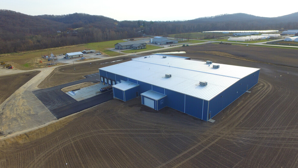 3650 W Industrial Dr, Louisiana, MO à louer - Photo de l’immeuble – Image 1 sur 27