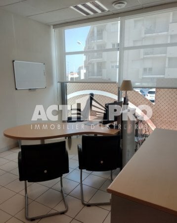 Bureau dans Perpignan à vendre - Photo de l’immeuble – Image 2 sur 4