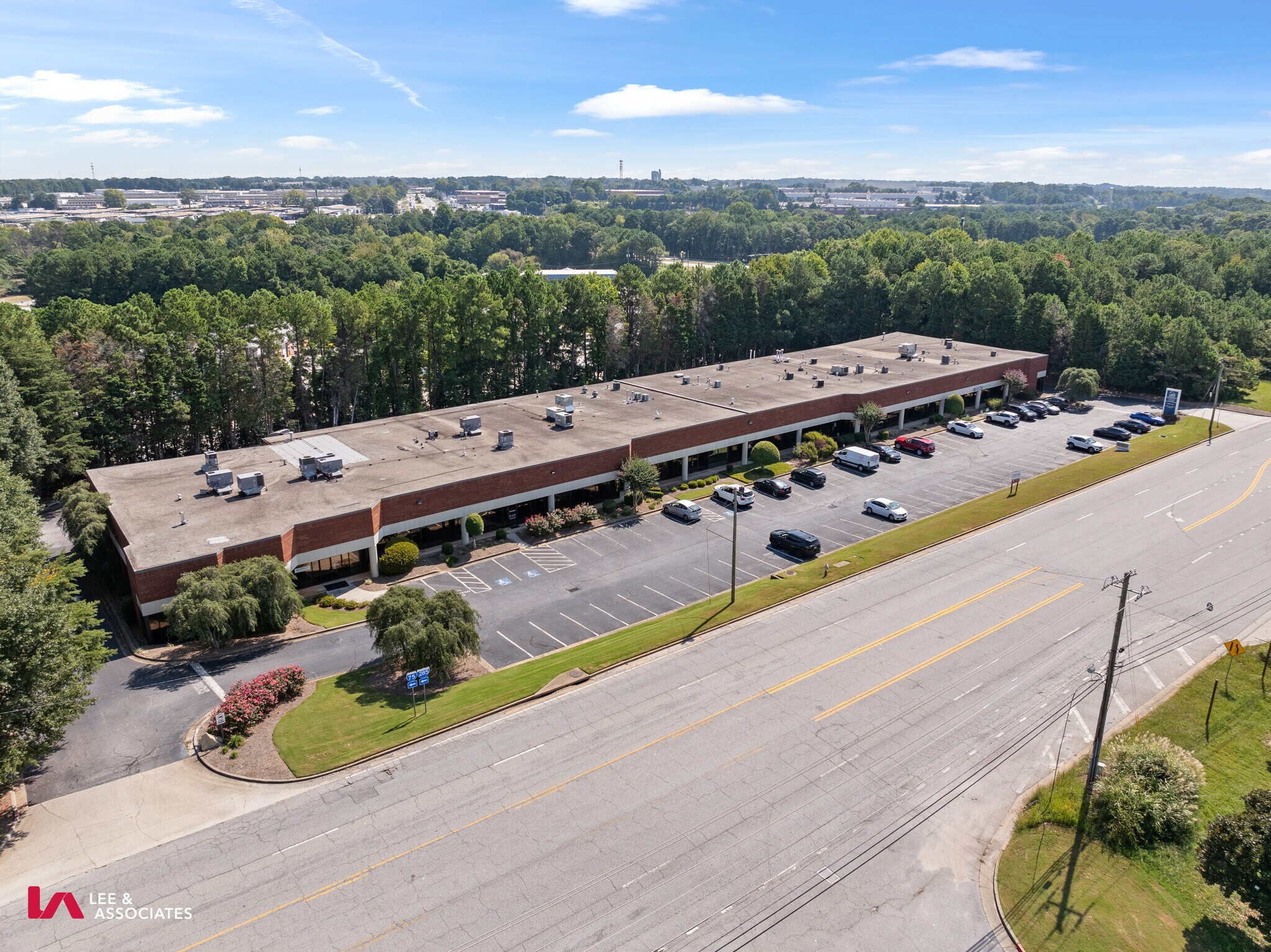 5020-5072 Clark Howell Hwy, College Park, GA à louer Photo principale– Image 1 sur 21