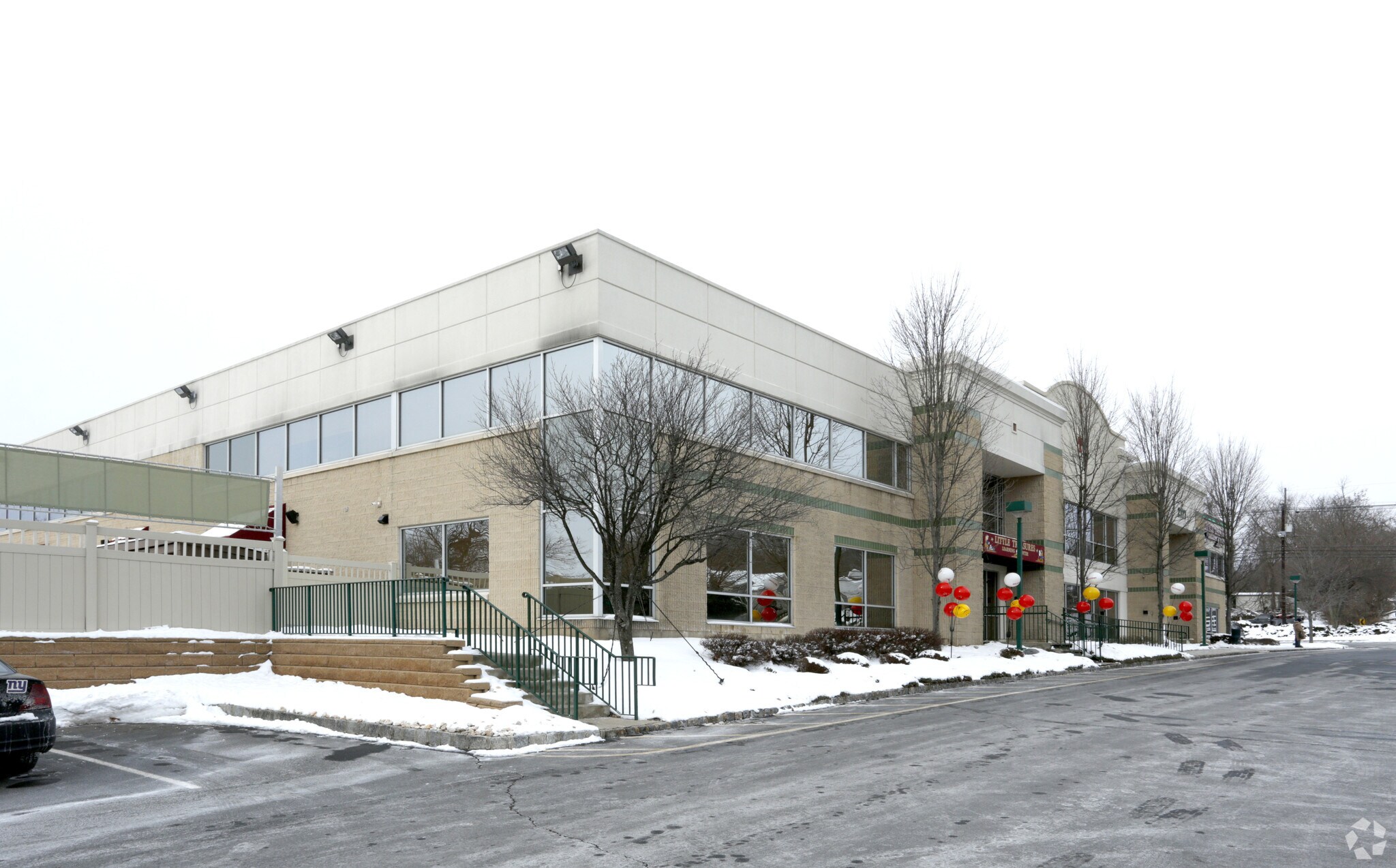 2177 Oak Tree Rd, Edison, NJ à louer Photo principale– Image 1 sur 4