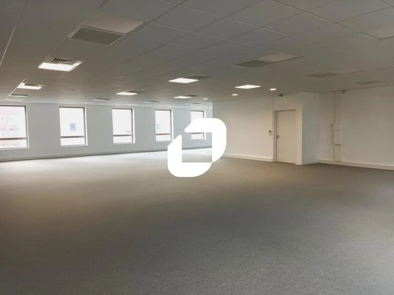 84 Rue Des Templiers, Lille à louer - Photo de l’immeuble – Image 2 sur 7