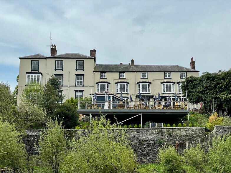 Mostyn St, Llangollen à vendre - Photo de l’immeuble – Image 1 sur 10