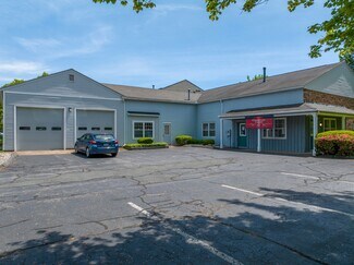 Plus de détails pour 192 Oak St, Glastonbury, CT - Local d'activités à louer