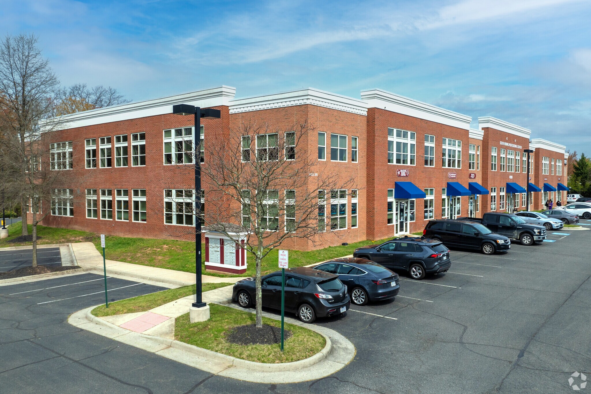 43130 Amberwood Plz, South Riding, VA à louer Photo principale– Image 1 sur 17