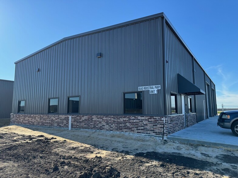 8080 Bo Alfred Pl, Beaumont, TX à louer - Photo de l’immeuble – Image 3 sur 10