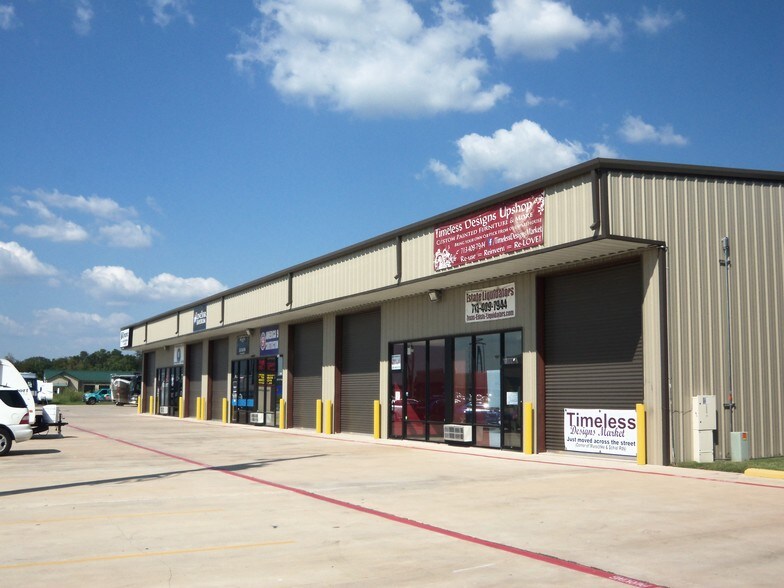 16326 Mueschke Rd, Cypress, TX à louer - Photo de l’immeuble – Image 2 sur 11