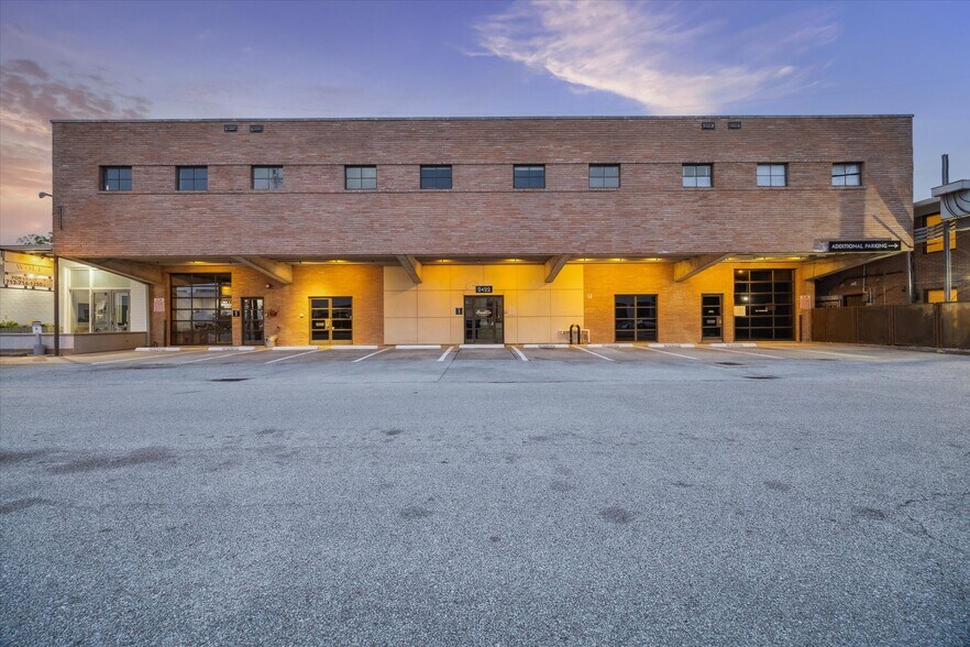 2422 Bartlett St, Houston, TX à louer - Photo de l’immeuble – Image 3 sur 9