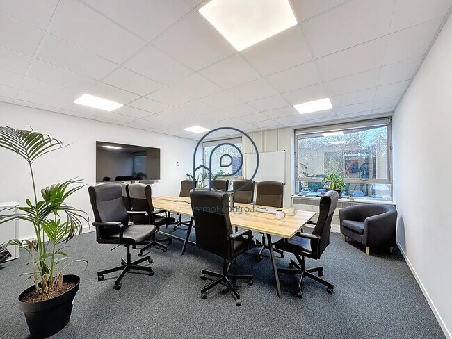Plus de détails pour Bureau à vendre