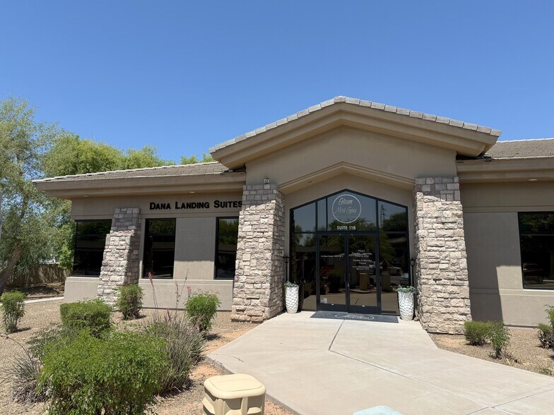 3048 E Baseline Rd, Mesa, AZ à louer - Photo de l’immeuble – Image 1 sur 6