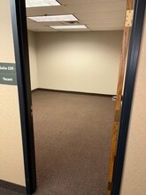 750 2nd St NE, Hopkins, MN à louer Photo intérieure– Image 2 sur 3