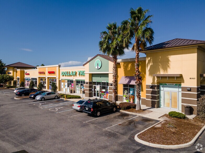 8972 Turkey Lake Rd, Orlando, FL à louer - Photo principale – Image 2 sur 11