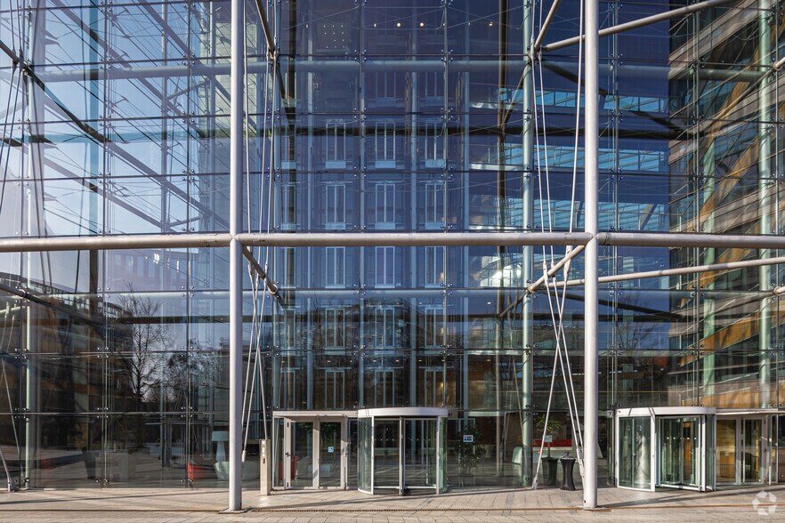 Rue Touzet-Gaillard, Saint-Ouen-sur-Seine à louer - Photo de l’immeuble – Image 2 sur 5