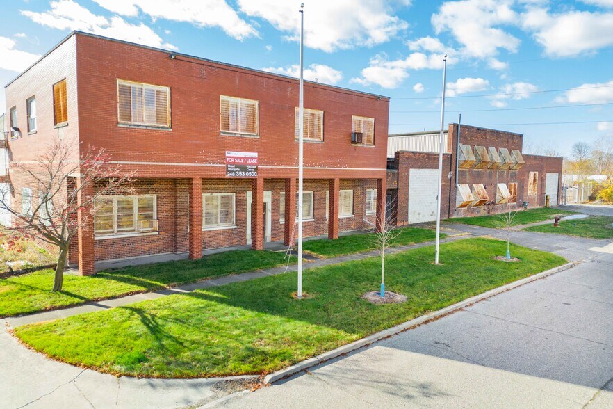13881 Elmira St, Detroit, MI à vendre - Photo de l’immeuble – Image 2 sur 22