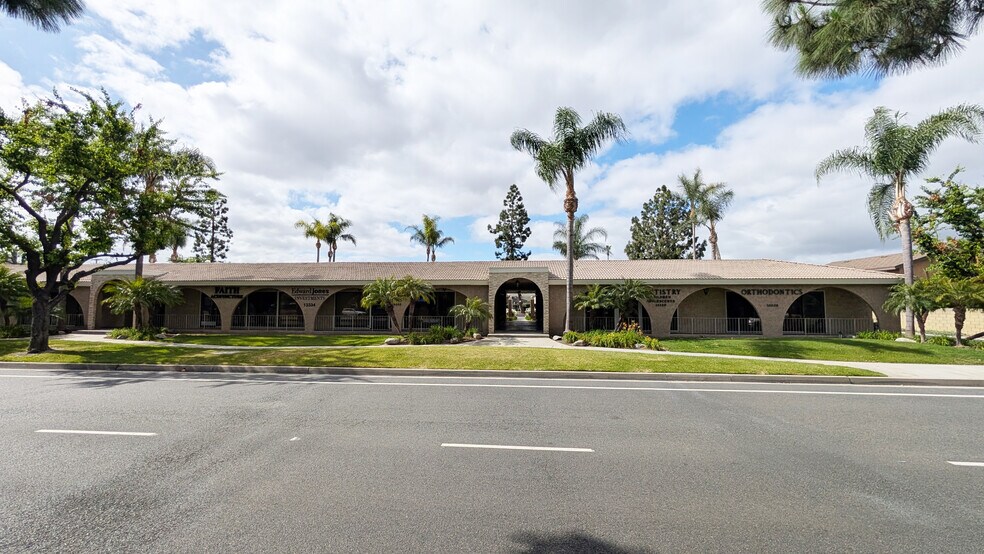 13326 South St, Cerritos, CA à louer - Photo de l’immeuble – Image 1 sur 8
