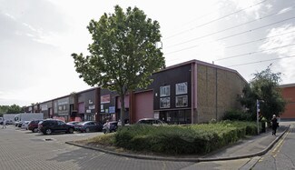 Plus de détails pour Unit 22-29 Fairways, Cheshunt - Industriel/Logistique à louer