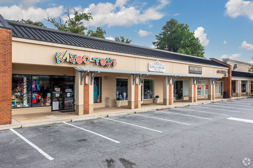 3700-3802 Roswell Rd NE, Atlanta, GA à louer - Photo de l’immeuble – Image 3 sur 5