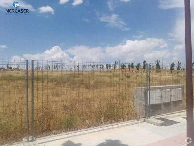 Terrain dans Cabanillas del Campo, Guadalajara à vendre - Photo principale – Image 1 sur 5