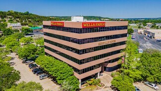 Plus de détails pour 222 Sidney Baker St S, Kerrville, TX - Bureau à vendre