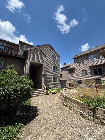 245 N Jefferson St, Nashville, IN à vendre - Photo de l’immeuble – Image 2 sur 13