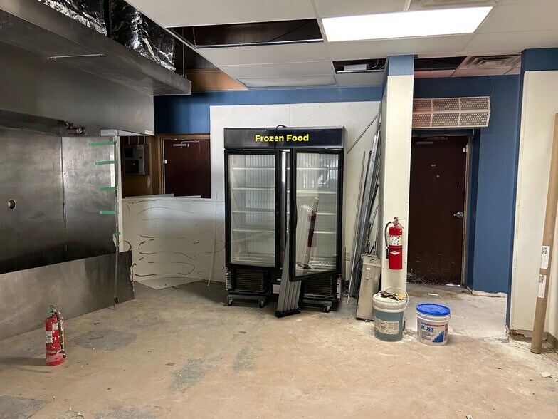 5100 Michaels Dr, Appleton, WI à louer - Photo de l’immeuble – Image 3 sur 14