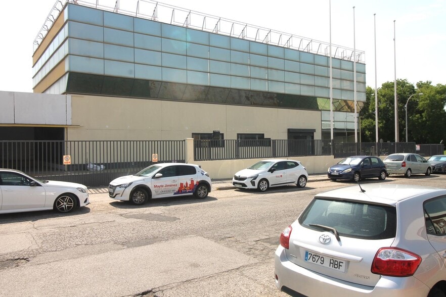 Calle Edison, 17, Getafe, Madrid à vendre - Photo de l’immeuble – Image 3 sur 45
