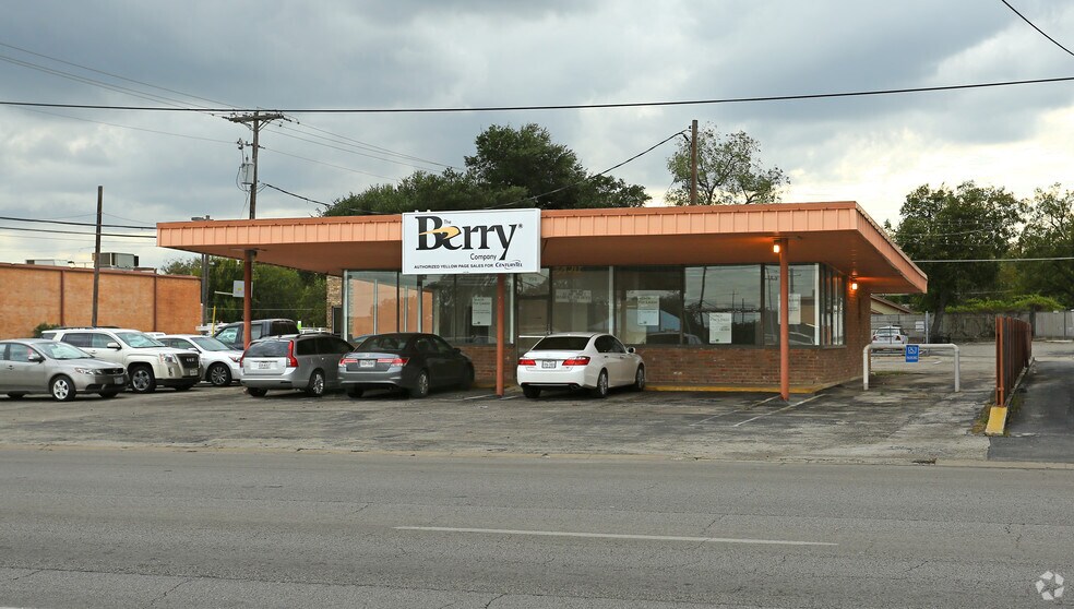 194 S Guadalupe St, San Marcos, TX à vendre - Photo principale – Image 1 sur 3