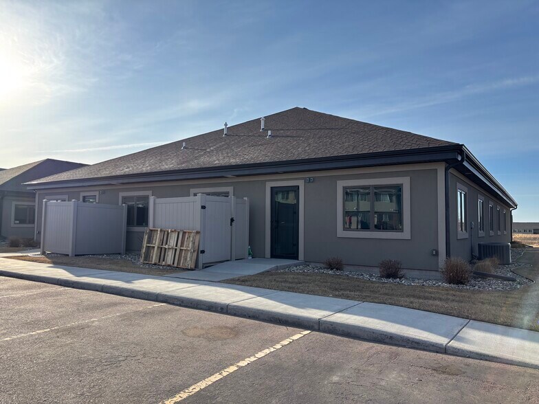 5048 E 57th St S, Sioux Falls, SD à vendre - Photo de l’immeuble – Image 3 sur 12
