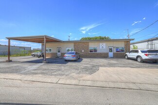 Plus de détails pour 242 Trade Center Dr, New Braunfels, TX - Industriel/Logistique à vendre