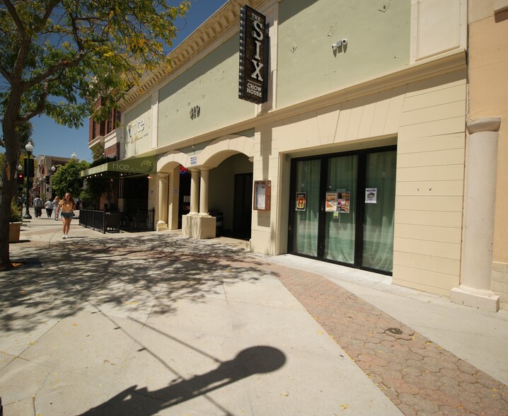 419 E Main St, Ventura, CA à louer - Photo de l’immeuble – Image 1 sur 16