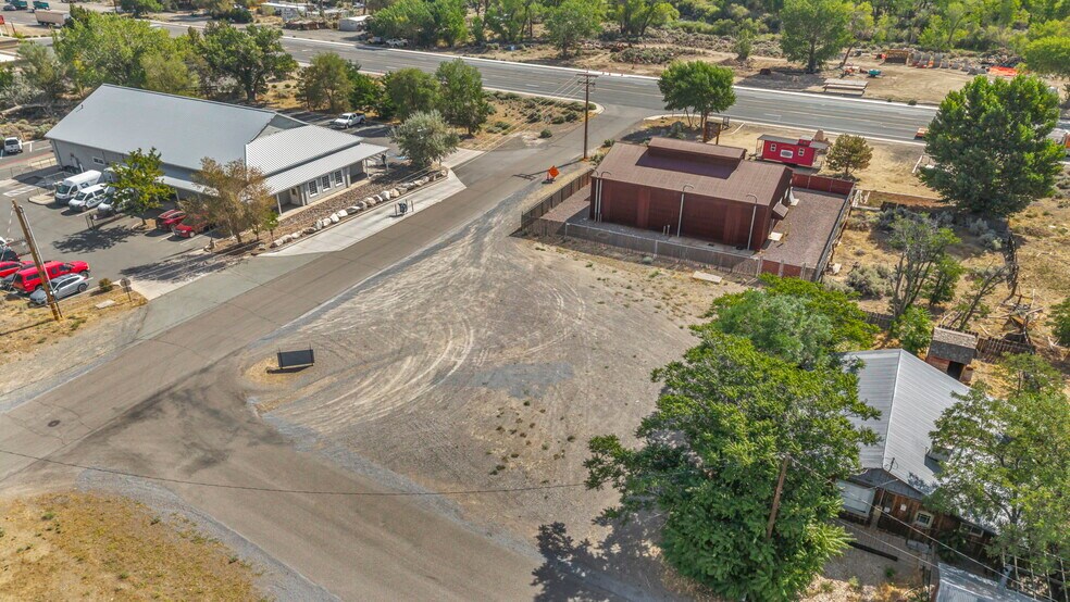 350 & 390 Ziller way, Dayton, NV à vendre - Photo de l’immeuble – Image 2 sur 8