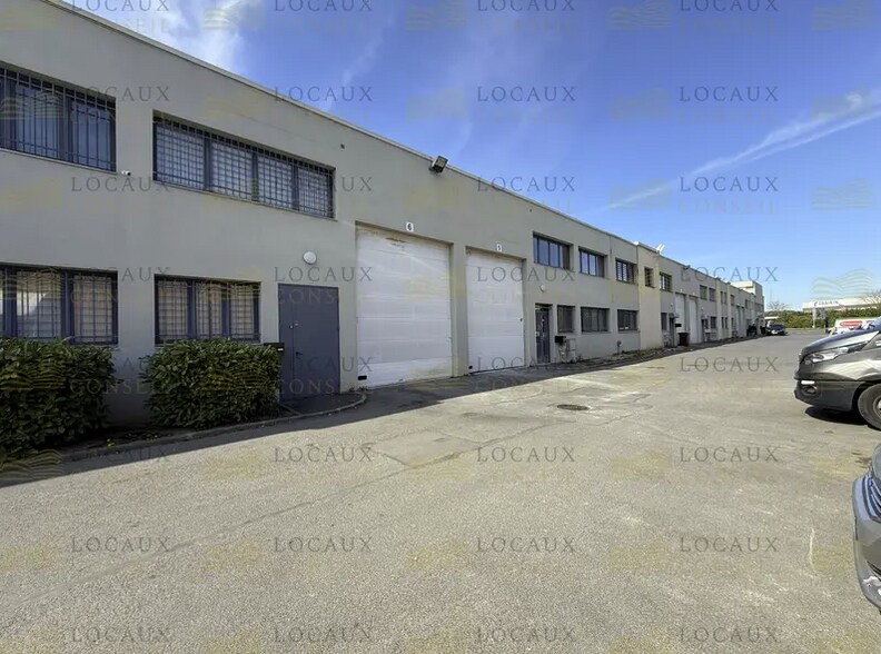 35 Boulevard De Beaubourg, Emerainville à louer - Photo principale – Image 1 sur 1