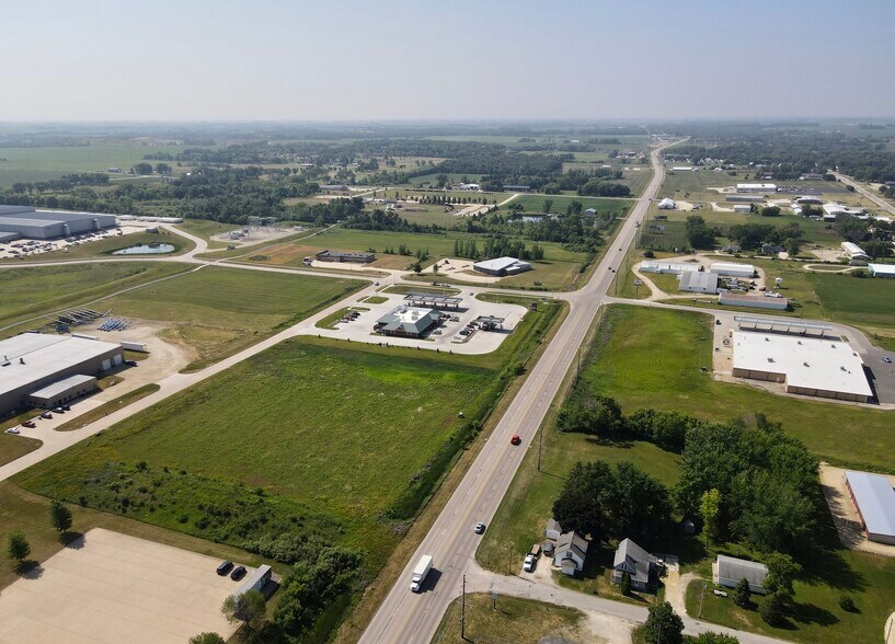 Rock Island Rd & Industrial Park Rd, Oelwein, IA à vendre - Photo de l’immeuble – Image 2 sur 4