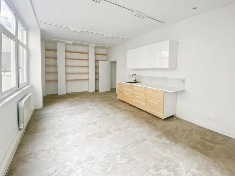 Bureau dans Paris à louer - Photo de l’immeuble – Image 2 sur 7