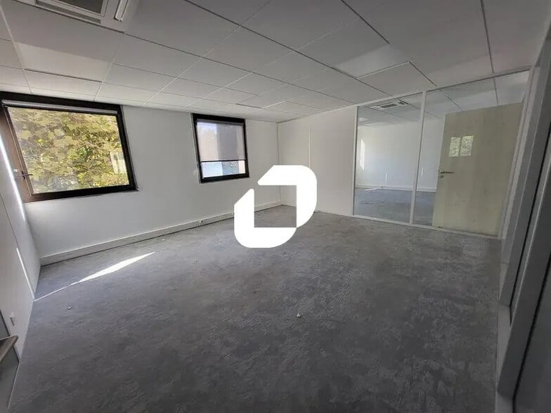 Bureau dans Saint-Gratien à louer - Photo intérieure – Image 3 sur 20