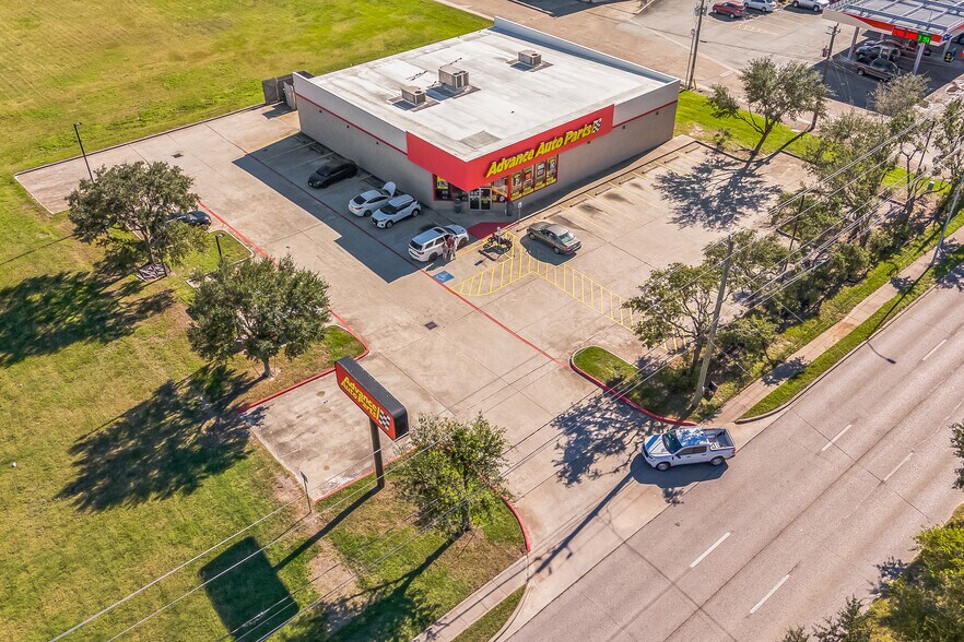 1722 N Alexander Dr, Baytown, TX à vendre - Photo de l’immeuble – Image 3 sur 5