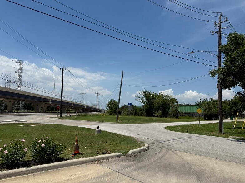 1400 Bayport Blvd, Seabrook, TX à vendre - Photo de l’immeuble – Image 2 sur 26