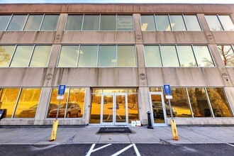 317 Foxon Rd, East Haven, CT à louer Photo intérieure– Image 2 sur 31