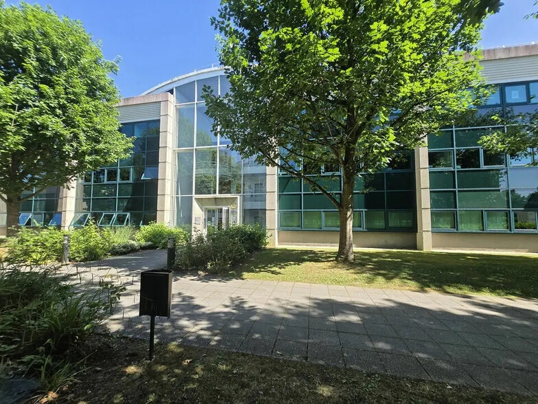 Bureau dans Caen à louer - Photo de l’immeuble – Image 1 sur 7