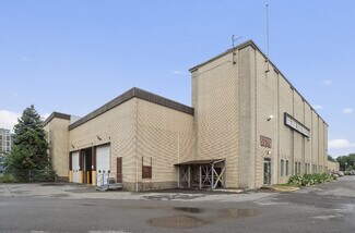 Plus de détails pour 5600-5602 Av Pierre-de Coubertin, Montréal, QC - Industriel/Logistique à louer