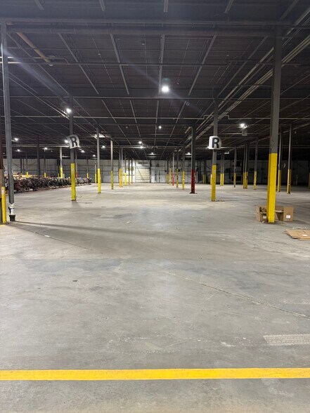 1000 N South Rd, Scranton, PA à louer - Photo de l’immeuble – Image 3 sur 21