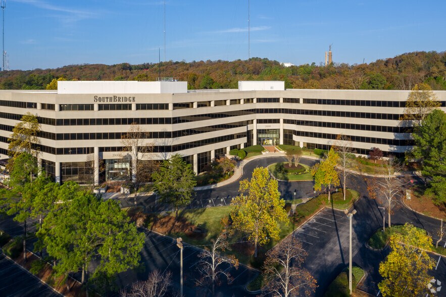 2000-2100 SouthBridge Pky, Birmingham, AL à louer - Photo de l’immeuble – Image 3 sur 16