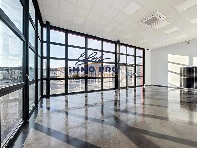 Allée Jean-Jacques Rousseau, Nivolas-Vermelle à louer - Photo de l’immeuble – Image 3 sur 15