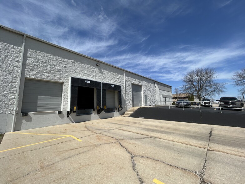 355 W Boden St, Milwaukee, WI à vendre - Photo de l’immeuble – Image 3 sur 8